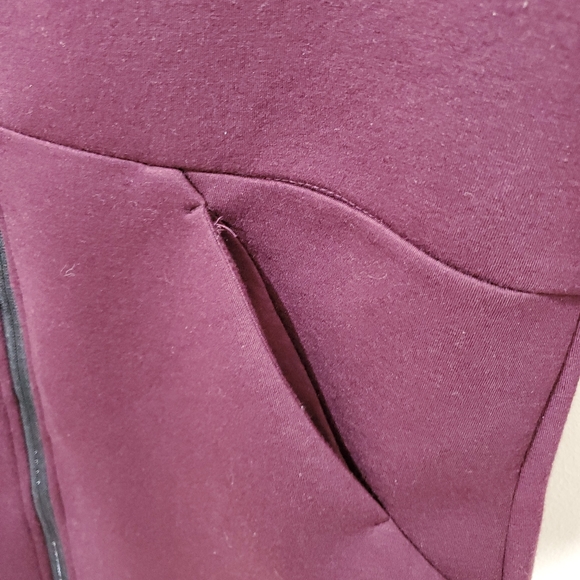 Sage Collective Hooded Jacket Long Burgundy (SMALL) ONLY AVAILABLE - Picture 8 of 8